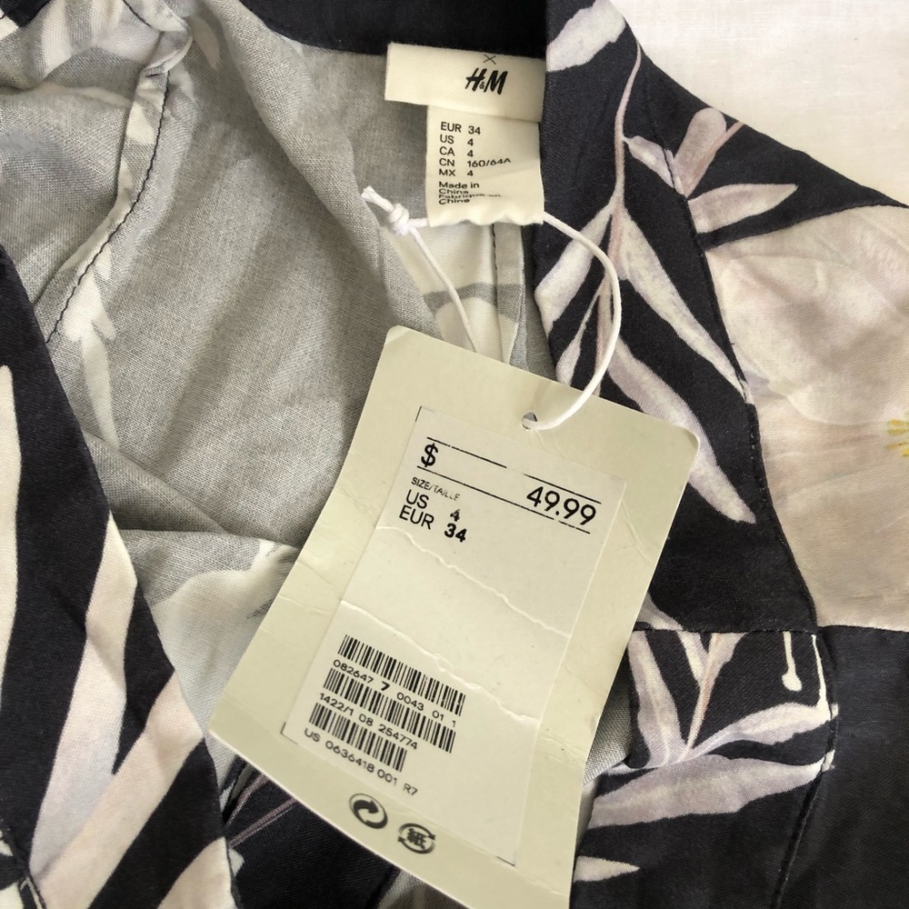 H&M floral skirt - Picture 3 of 3